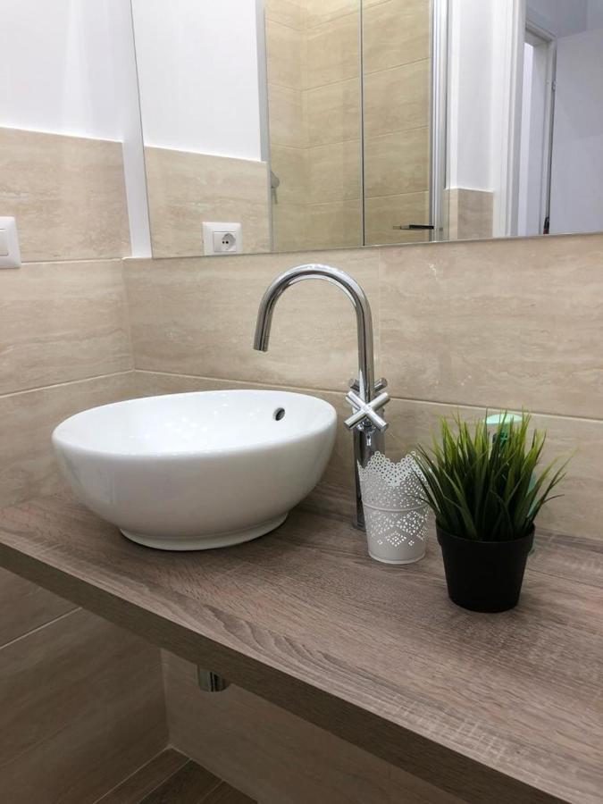 רומא White King Rooms מראה חיצוני תמונה